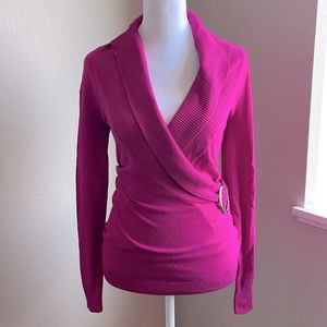 Guess Fuchsia sweater